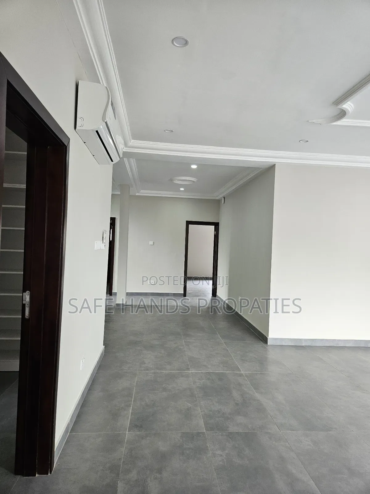 Furnished 6bdrm Apartment in Adjiringanor Close, Accra Metropolitan
