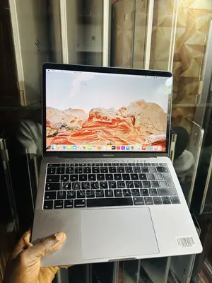 Laptop Apple MacBook Pro 2017 8GB Intel Core I5 SSD 128GB