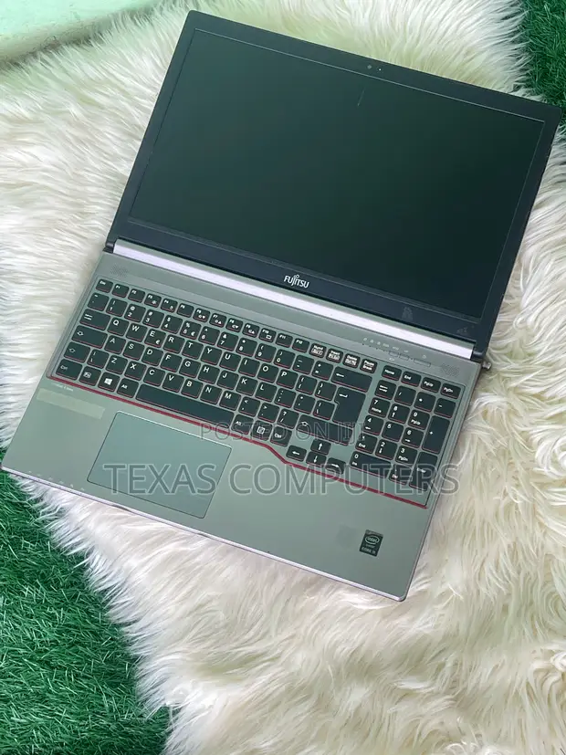 Laptop Fujitsu Lifebook AH532 8GB Intel Core I7 SSD 256GB for sale