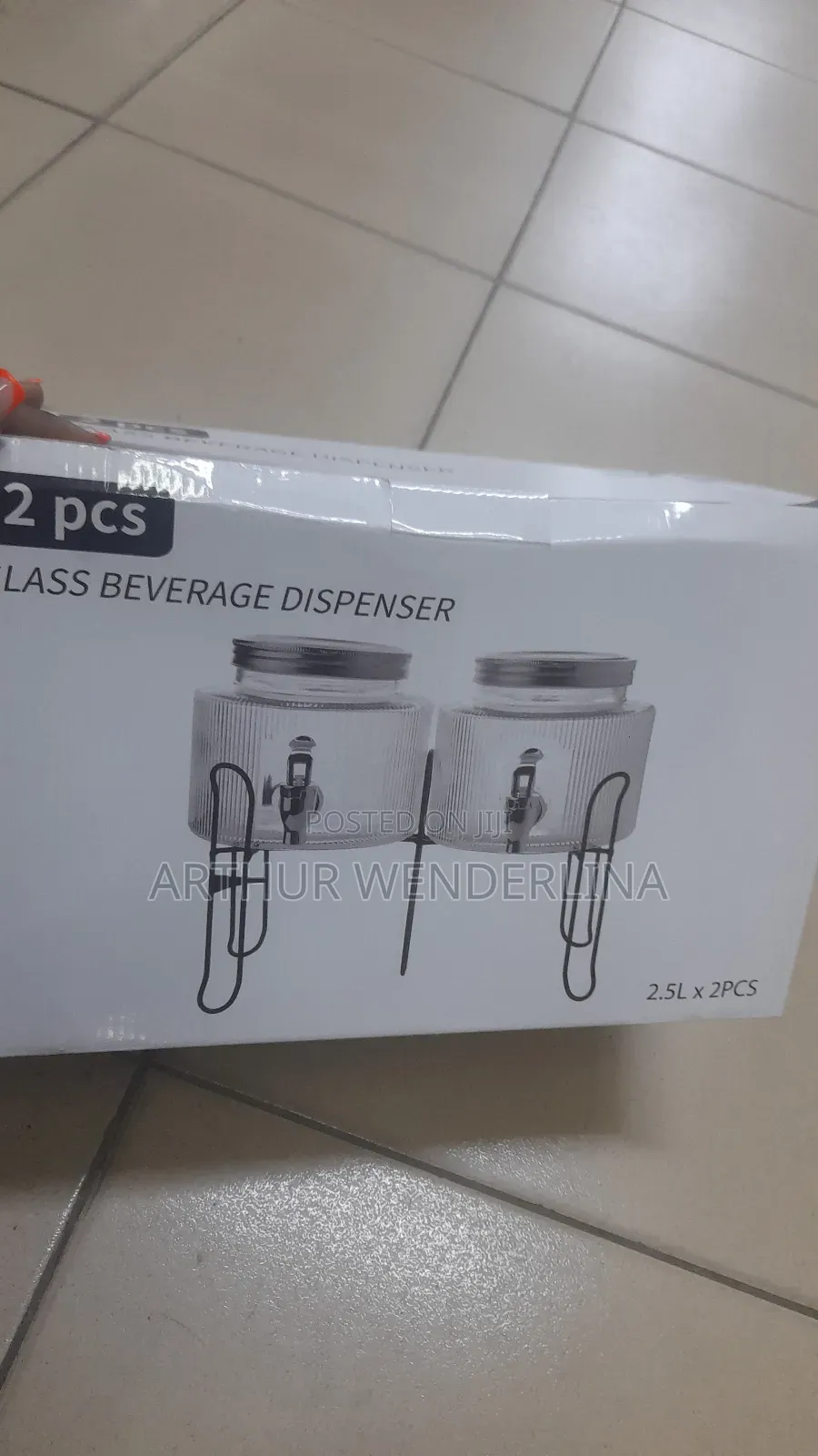 2 in 1 Drink Dispenser. (2.5liters Each)
