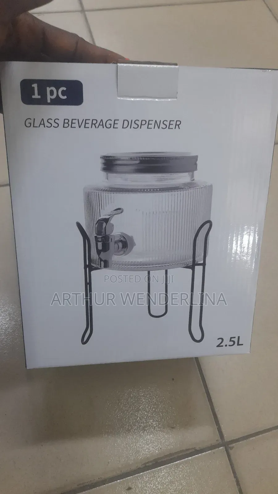 2 in 1 Drink Dispenser. (2.5liters Each)