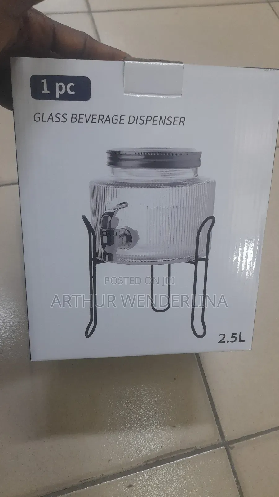 2 in 1 Drink Dispenser. (2.5liters Each)