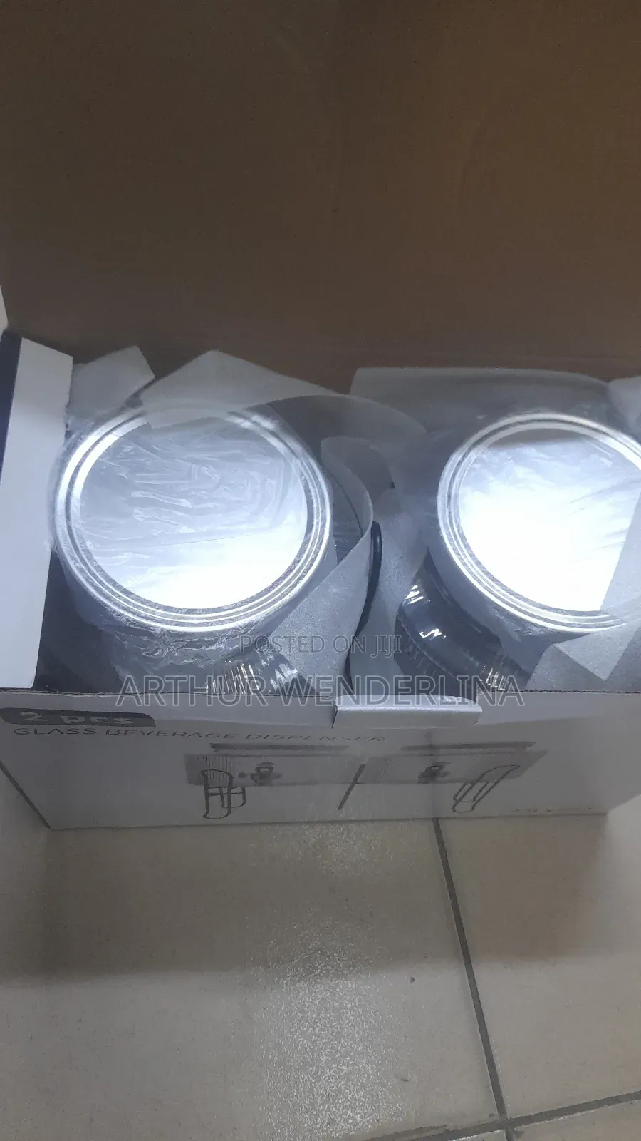2 in 1 Drink Dispenser. (2.5liters Each)