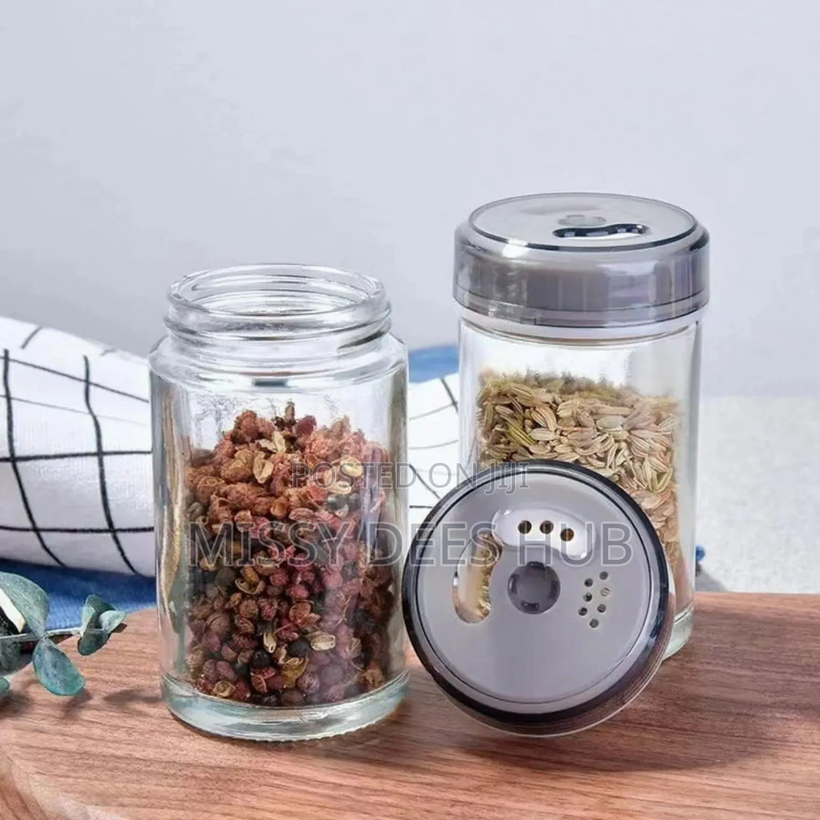 6 Jars Rotating Spice Rack