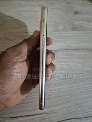 Apple iPhone 11 256 GB White
