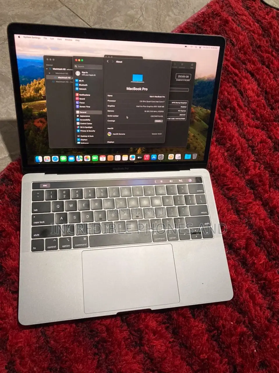 New Laptop Apple MacBook Pro 2019 16GB Intel Core i7 SSD 256GB