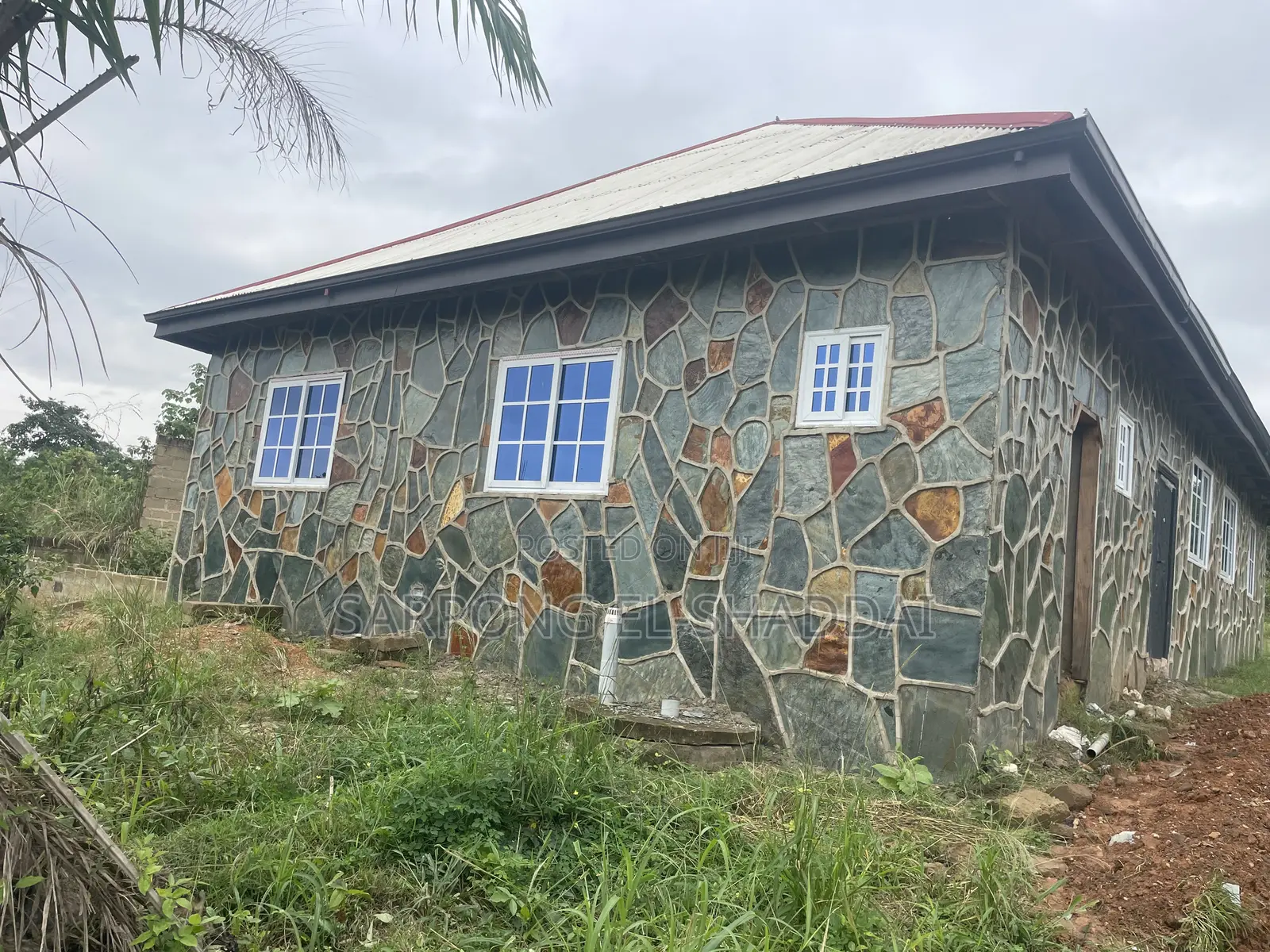 Furnished 4bdrm House in Kwabre for sale