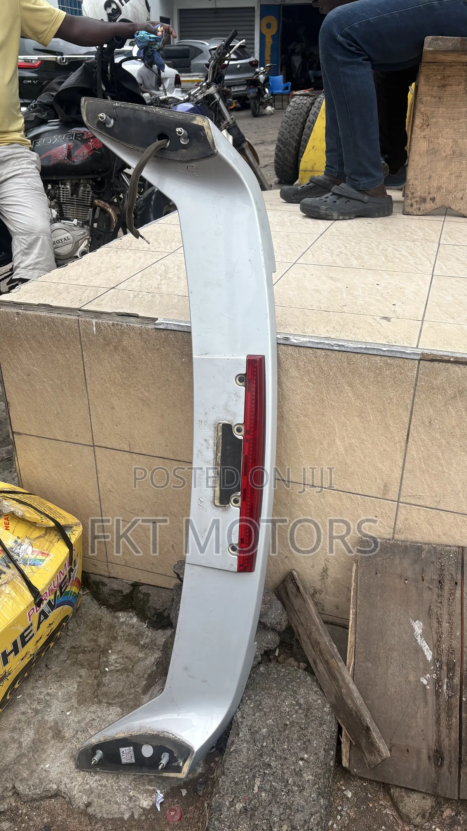 Toyota,Honda,Hyundai,Ford,Vw,Bmw, Boot Spoiler Available For All Cars
