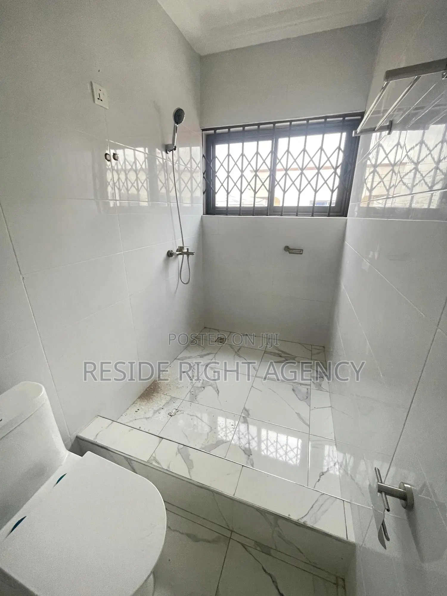 3bdrm House in Oyarifa for sale