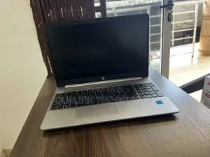New Laptop HP 8GB Intel Core I3 SSD 512GB