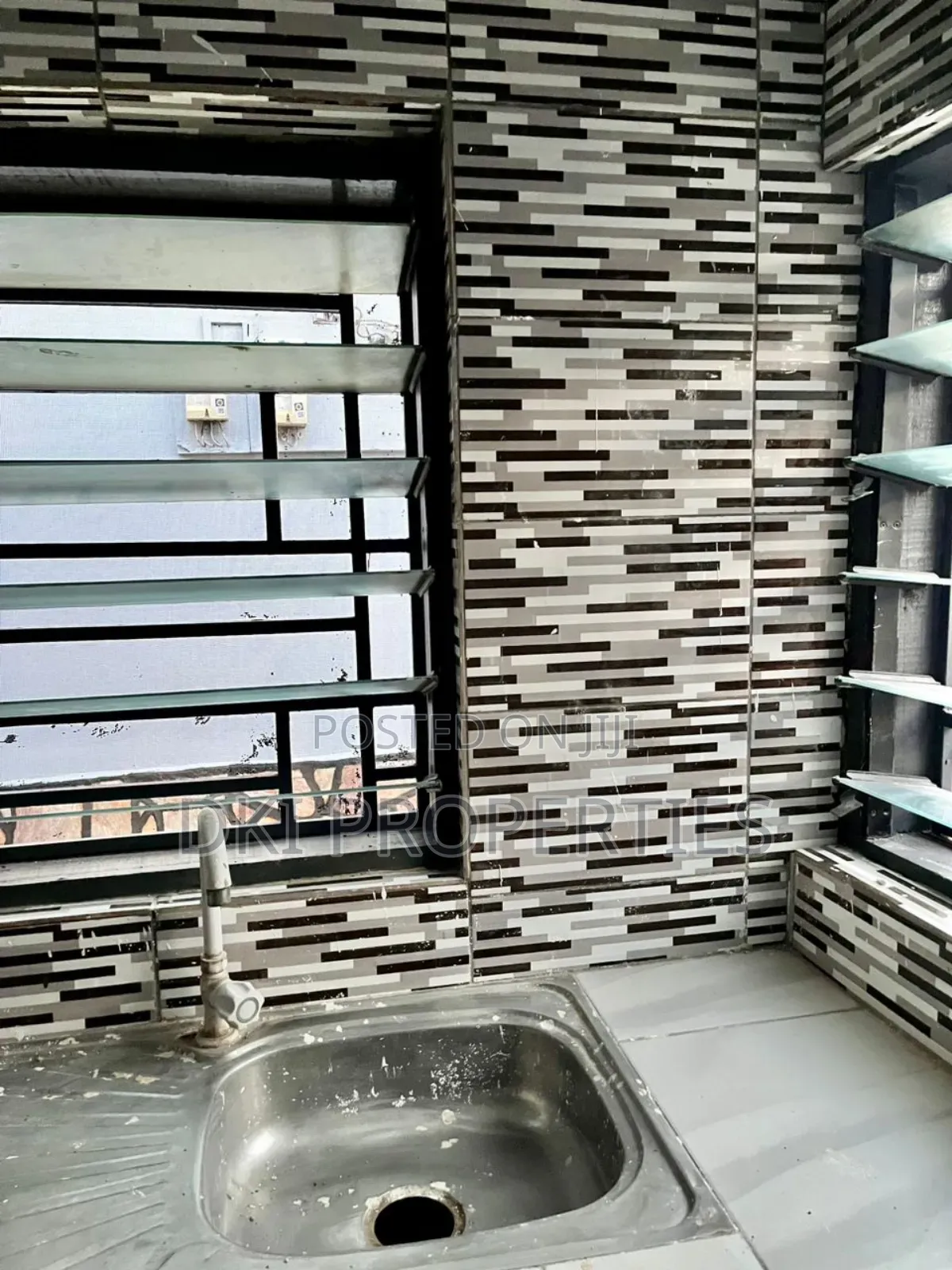 1bdrm Apartment in Dki Properties, Oyibi for rent