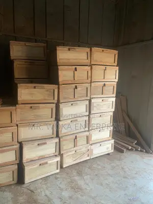 Students Chop Box