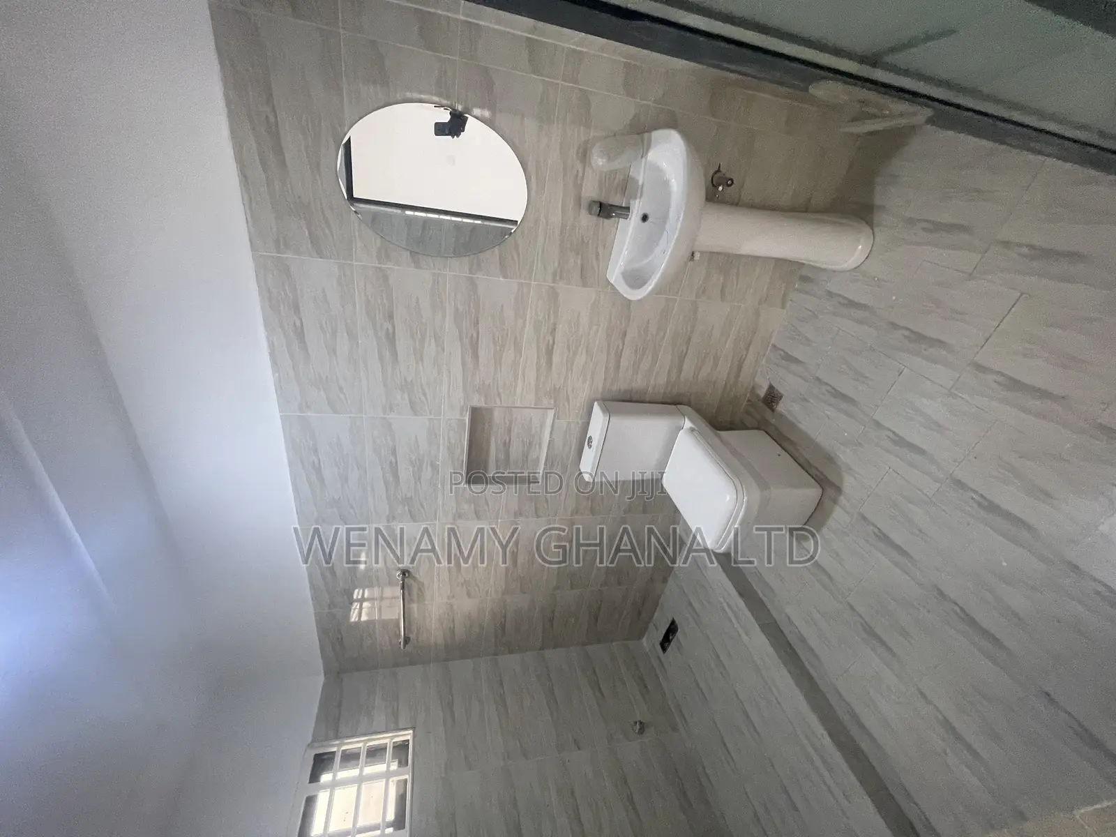 3bdrm Townhouse/Terrace in Accra for sale