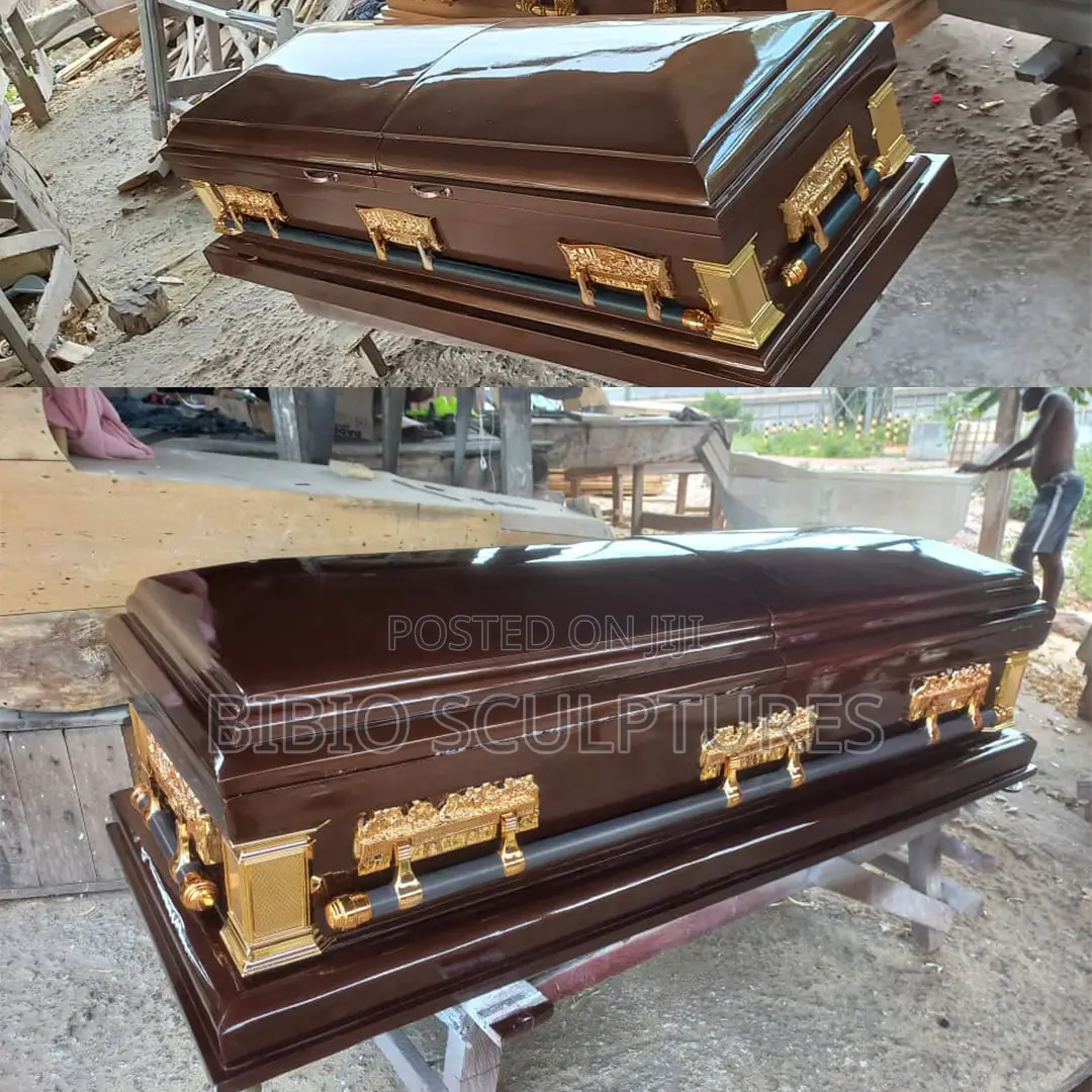 Classic Mahogany Elegance Casket