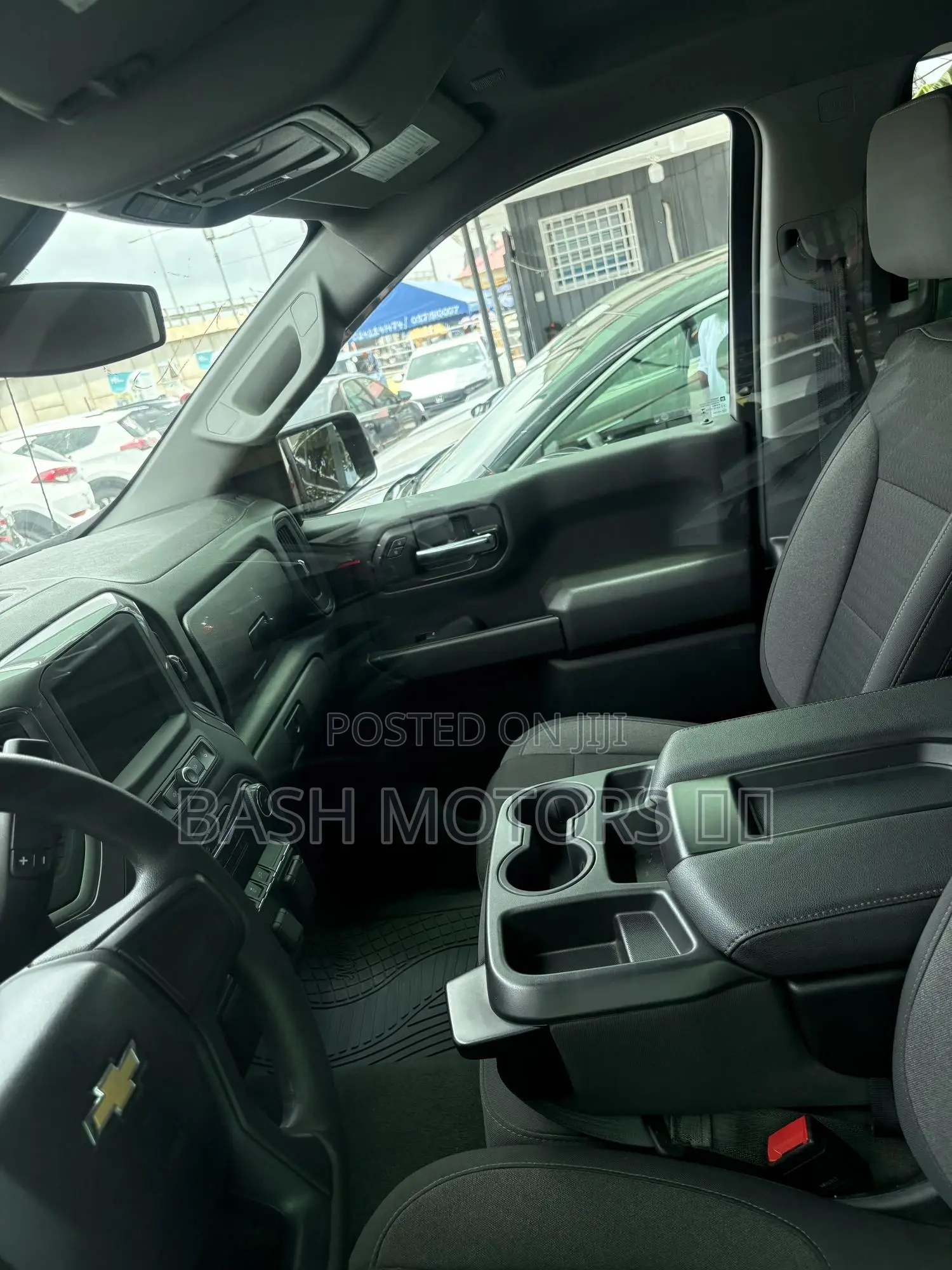 Chevrolet Silverado 1500 2022 Red