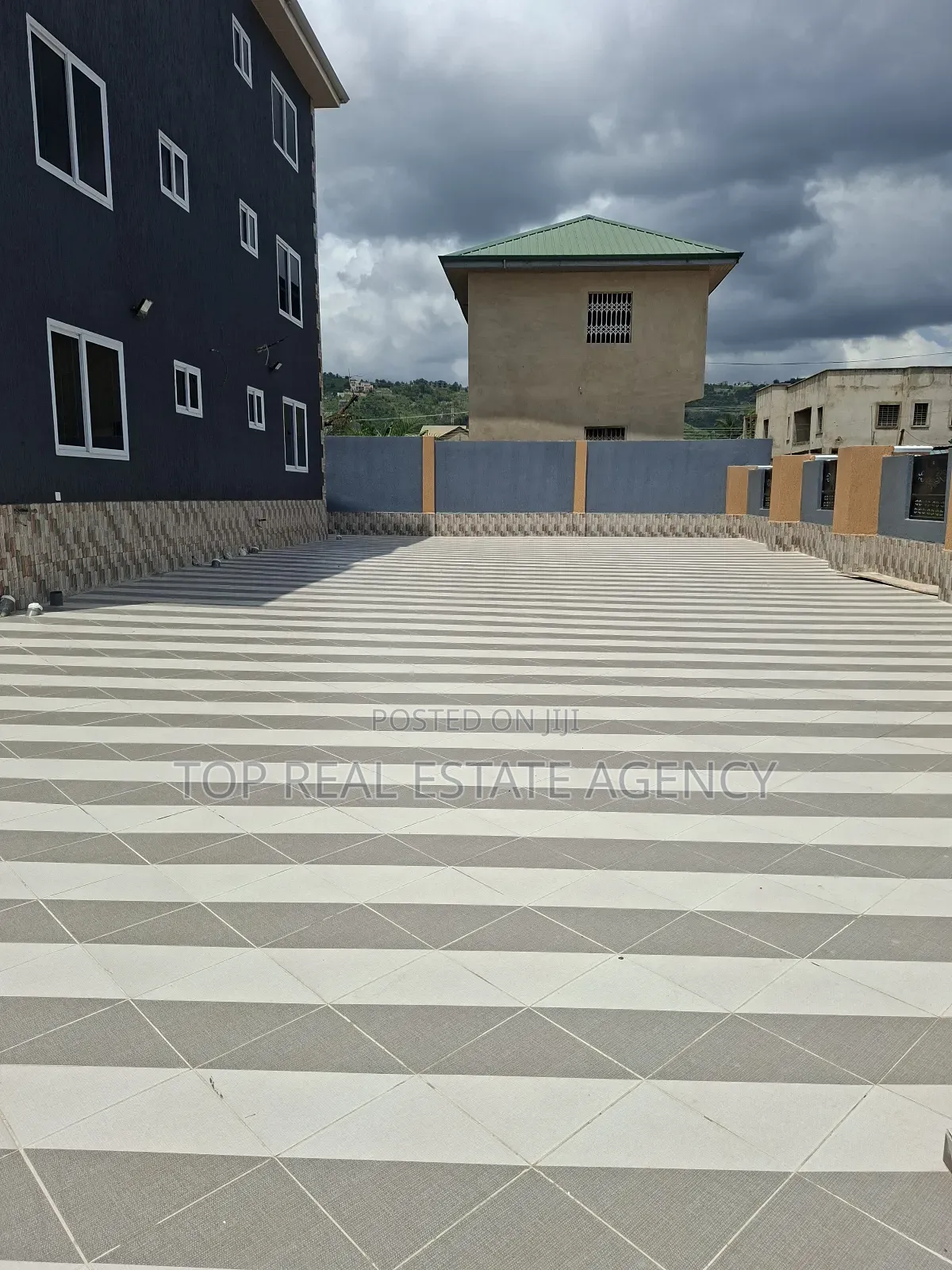 2bdrm Apartment in Oyarifa Ayi Mensah for rent