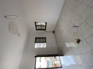 1bdrm Apartment in Lakeside Estate for rent