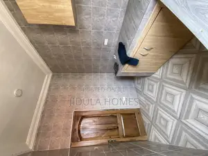 1bdrm Apartment in Lakeside Estate for rent