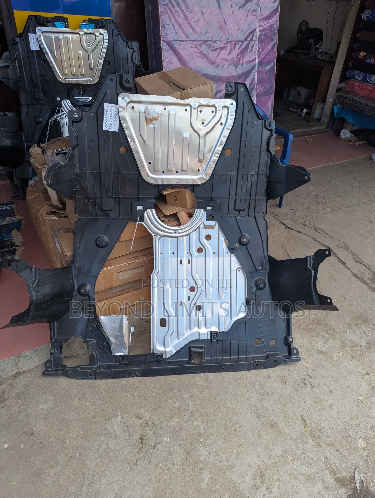 Honda CRV 2016,2017,2018,2019,2020 Dirty Pan/ Under Engine Cover Panel