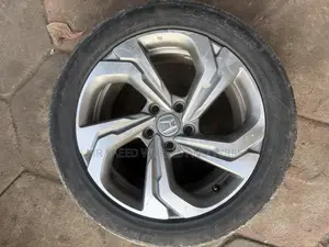 Original Honda Rim 17 With Tyres in Good Condition