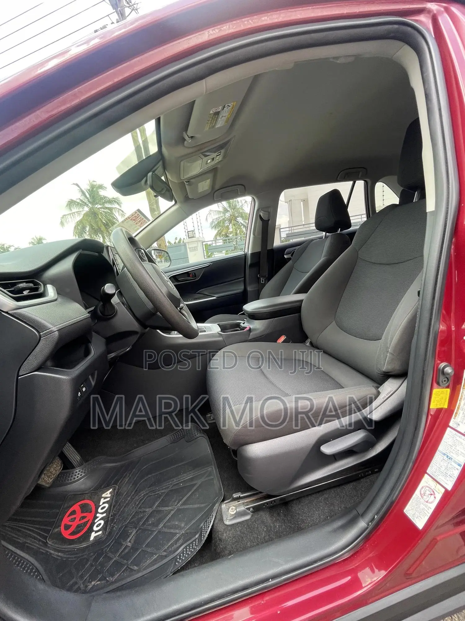Toyota RAV4 LE AWD 2019 Burgundy