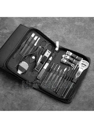 22 PCS Stainless Steel Manicure Set Professional Nail Clipper. Ghx7030