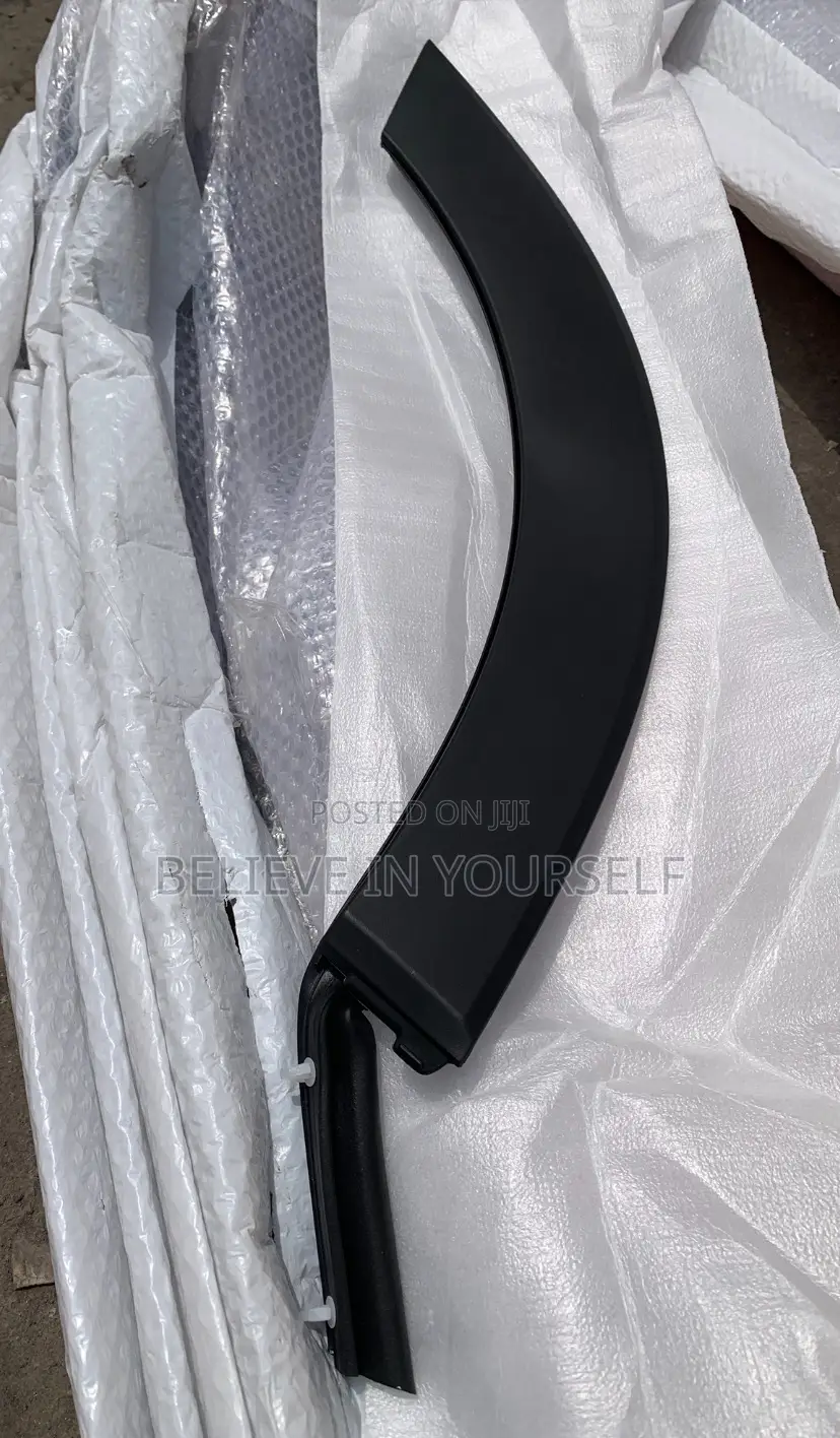 Honda Cr-v 2023,2024,2025 Door Moulding Arch