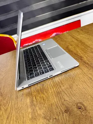 Laptop HP EliteBook 830 G5 8GB Intel Core I5 SSD 256GB