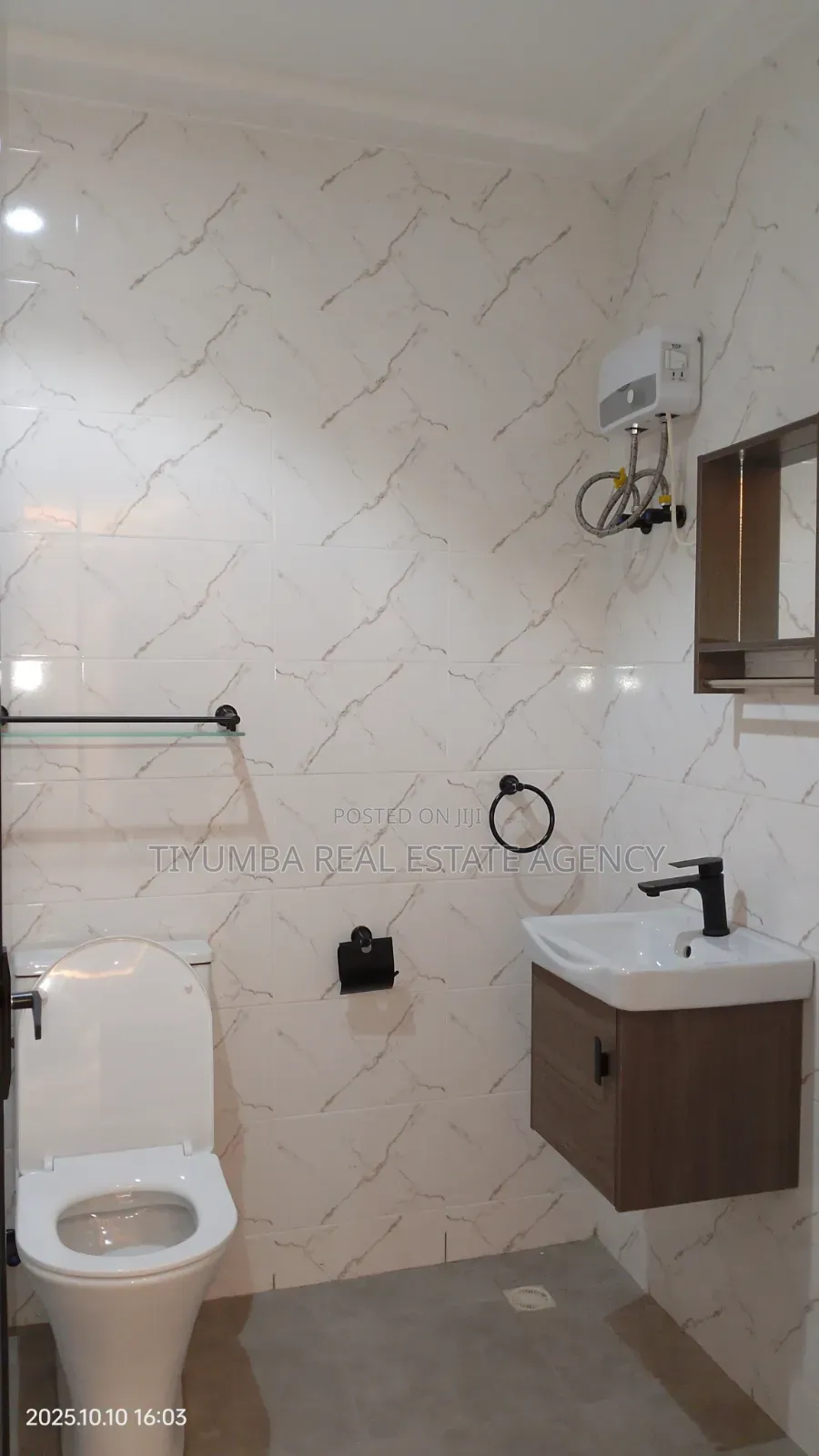 2bdrm Apartment in Tiyumba Real Estate, Haatso for rent