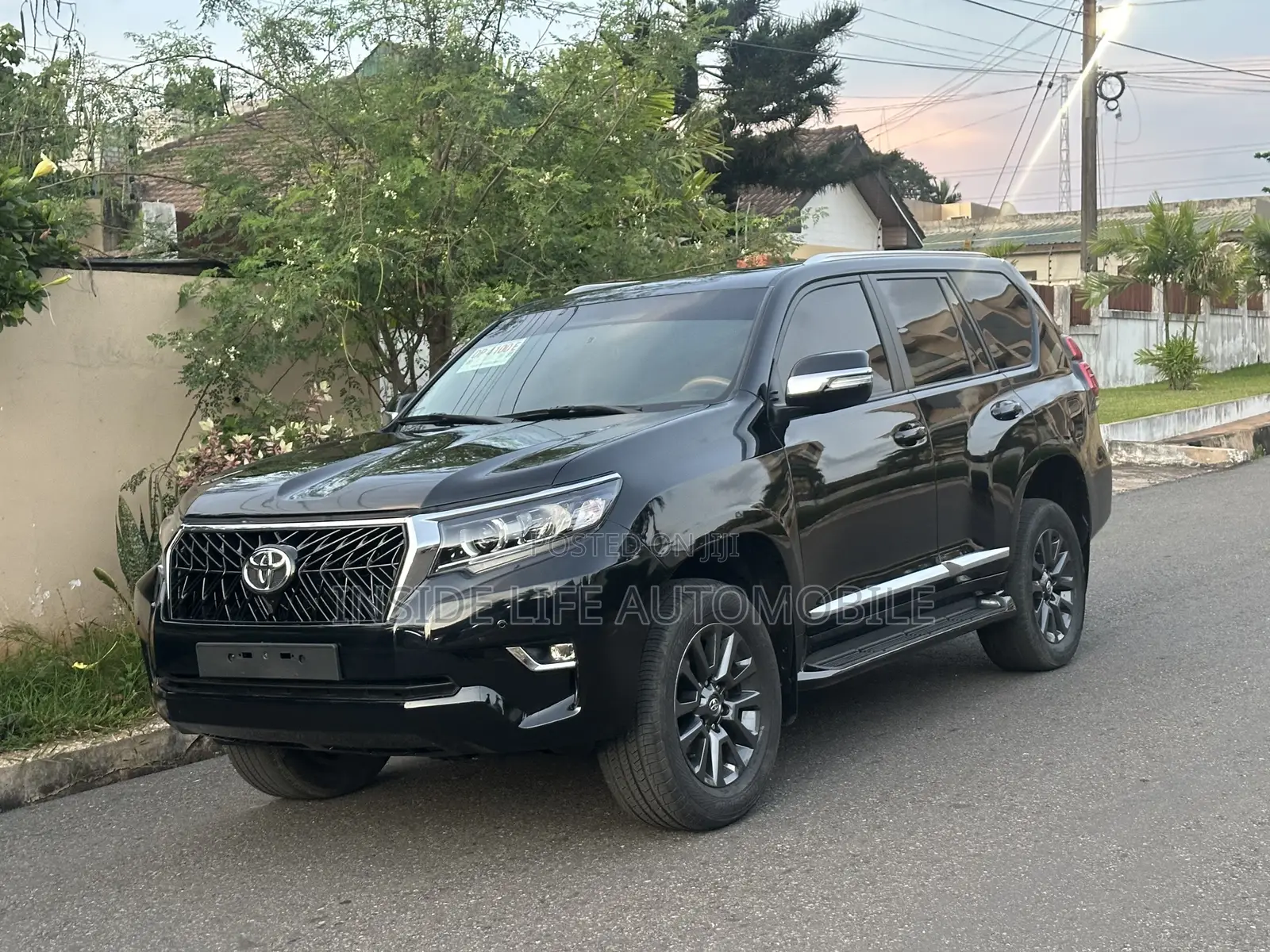 Toyota Land Cruiser Prado 2016 Black