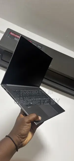 Laptop HP Zbook Studio G7 32GB Intel Core i7 SSD 512GB