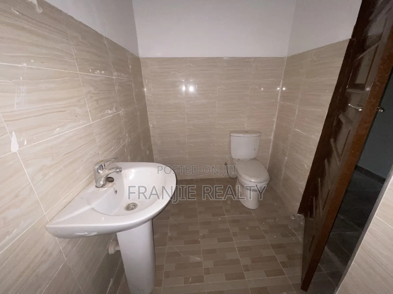 2bdrm Apartment in Franjie Realty, Weija for rent