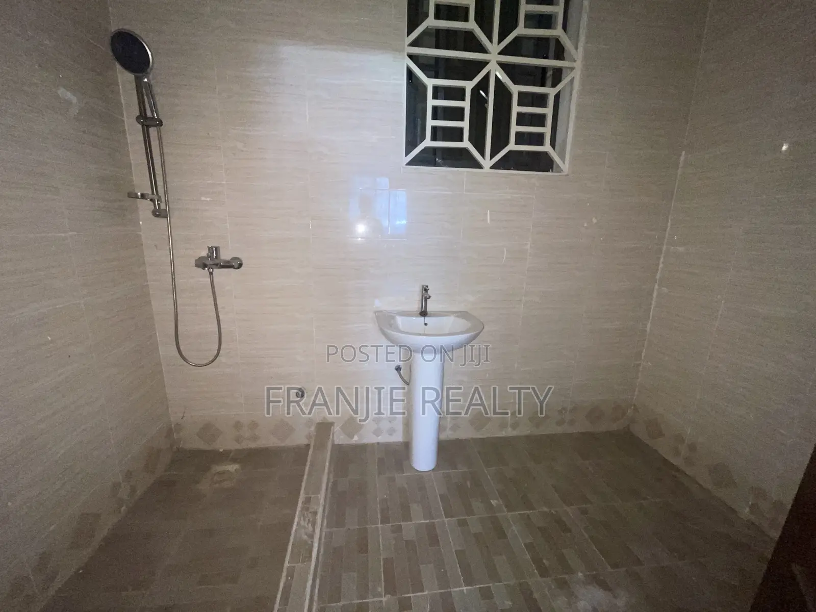 2bdrm Apartment in Franjie Realty, Weija for rent