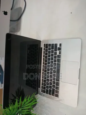 Laptop Apple MacBook Pro 2015 8GB Intel Core I5 SSD 128GB