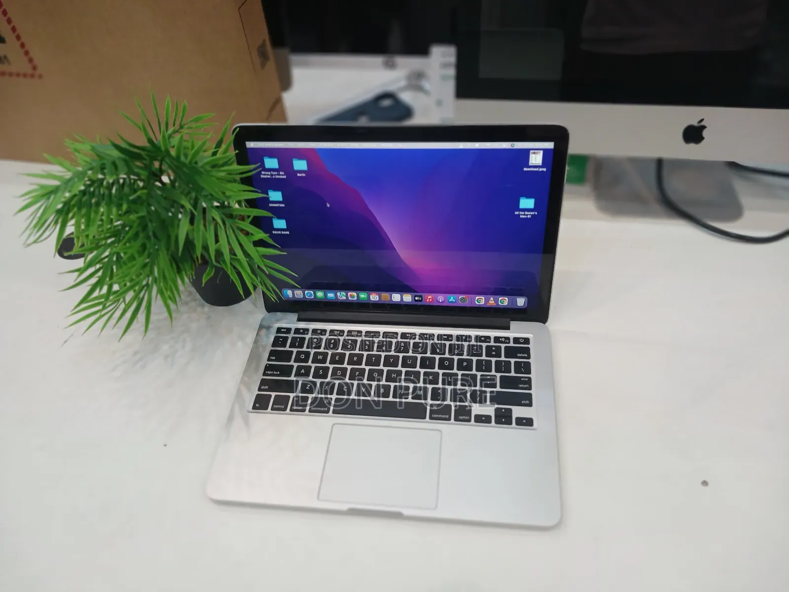 Laptop Apple MacBook Pro 2015 8GB Intel Core I5 SSD 128GB