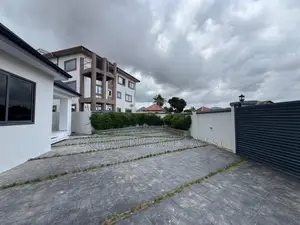 3bdrm House in Ashomang Estate for sale