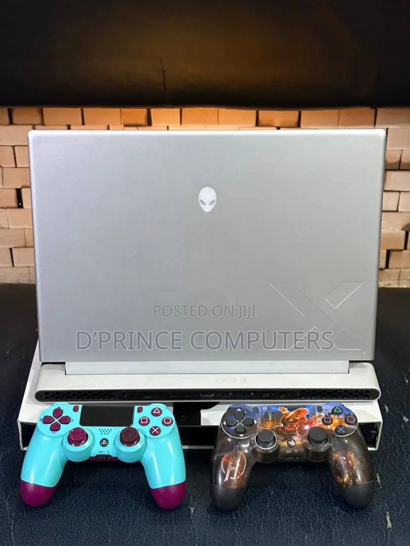 Laptop Dell Alienware X16 R1 16GB Intel Core I7 SSD 1T