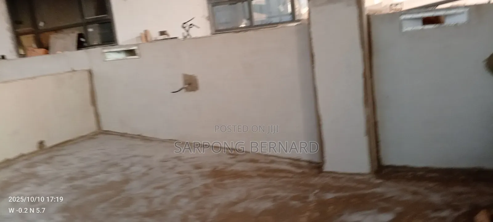 Adom Swimming Pool