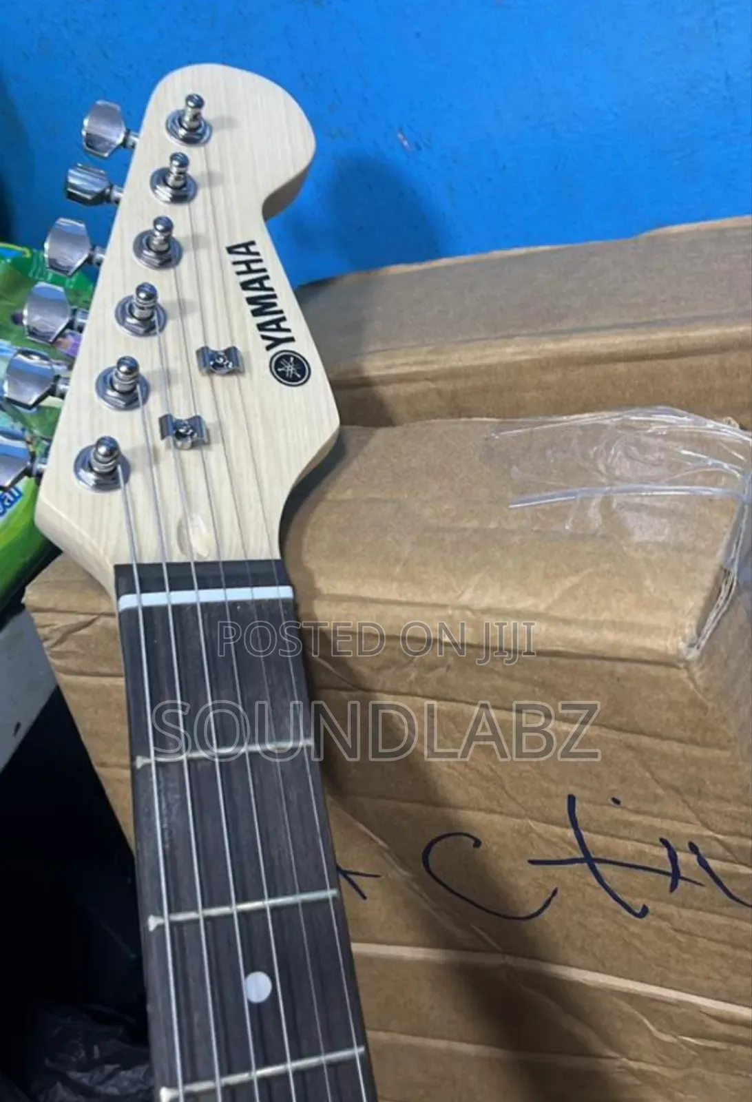 Yamaha Lead/Electric Guitar