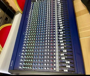 Yamaha Mg32 32-channel Raw Mixer