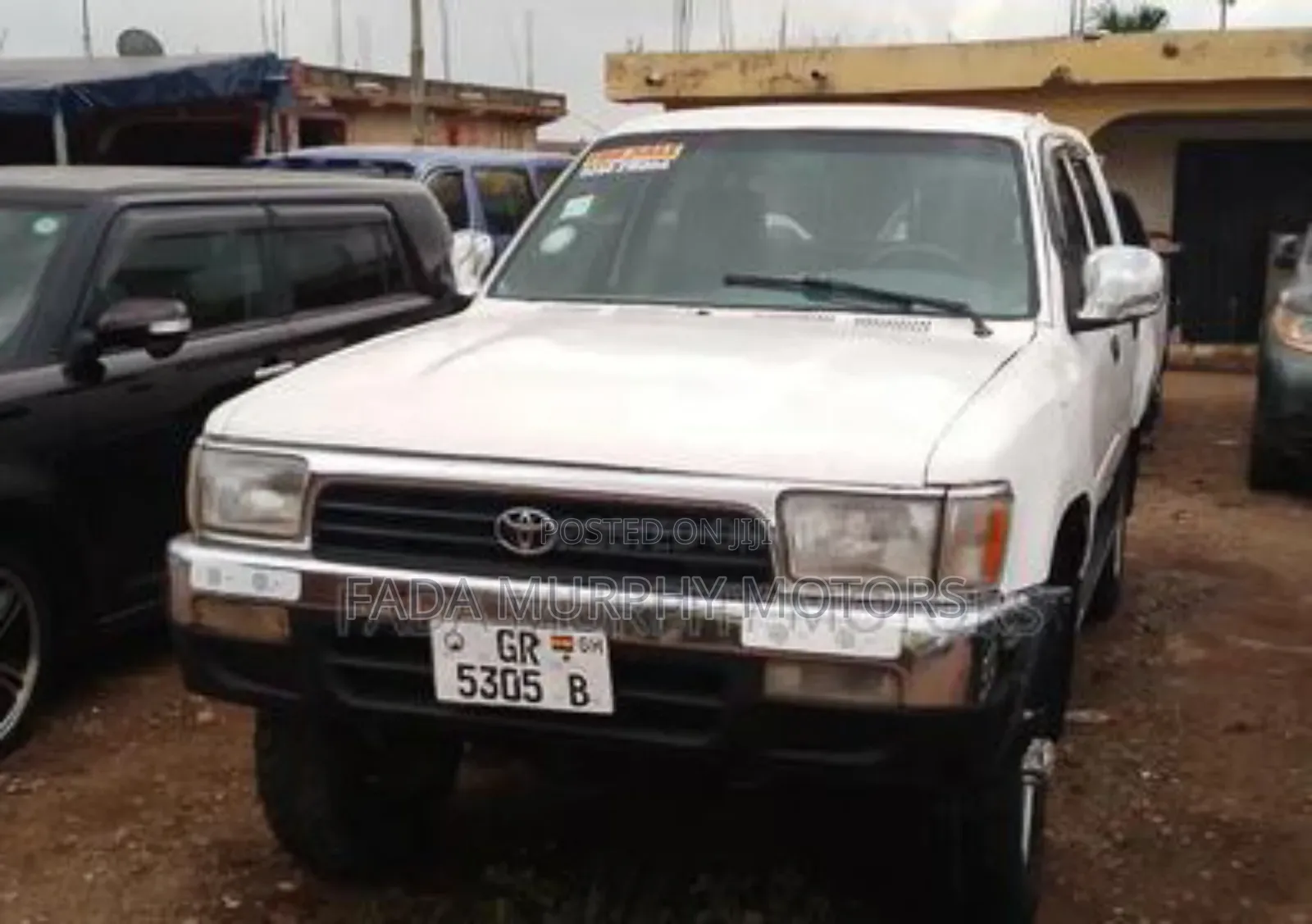 Toyota Hilux 1988 White