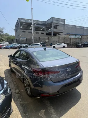 Hyundai Elantra SE 2020 Gray