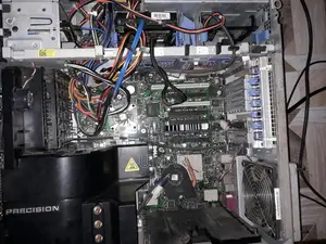 Desktop Computer Dell Precision 5720 36GB Intel Xeon HDD+SSD 1T