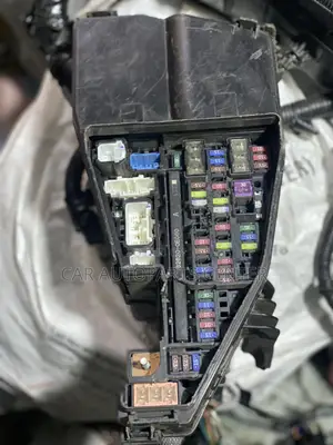 Toyota Highlander 2020 Engine Fusebox