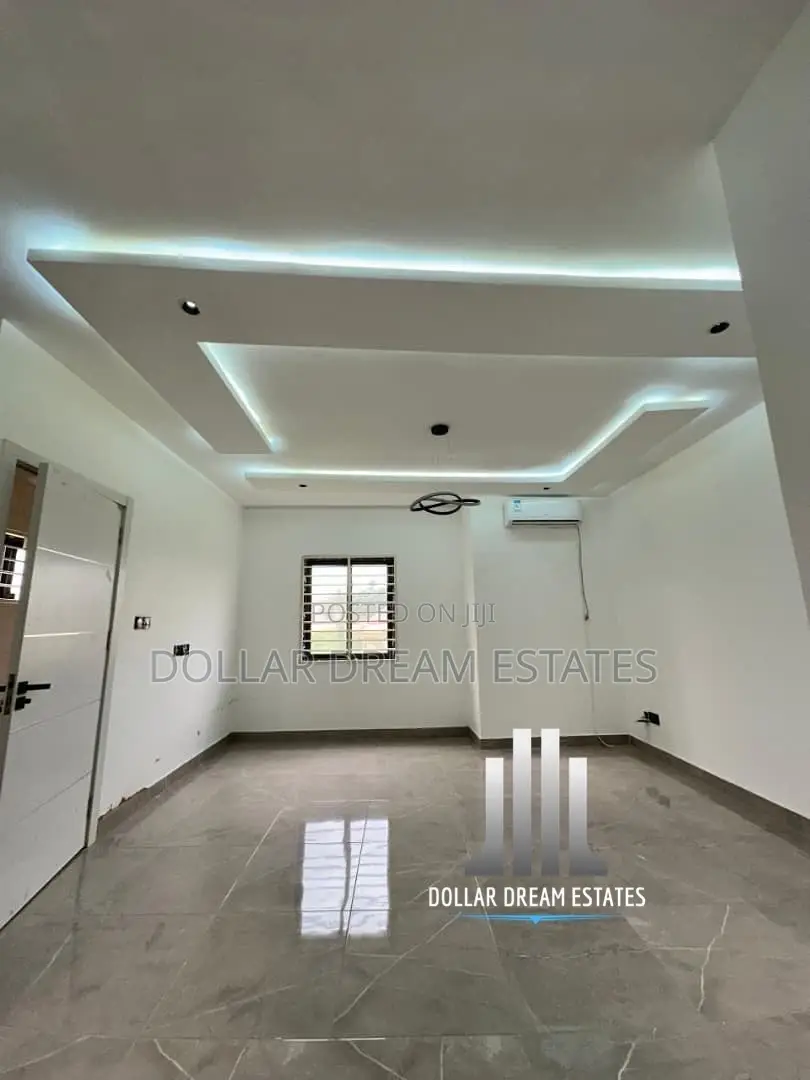 4bdrm House in Adenta for sale