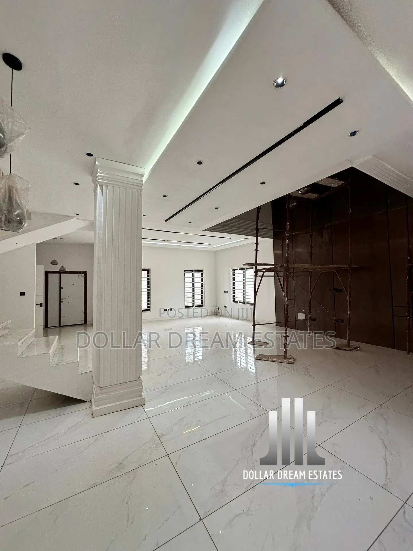 4bdrm House in Adenta for sale