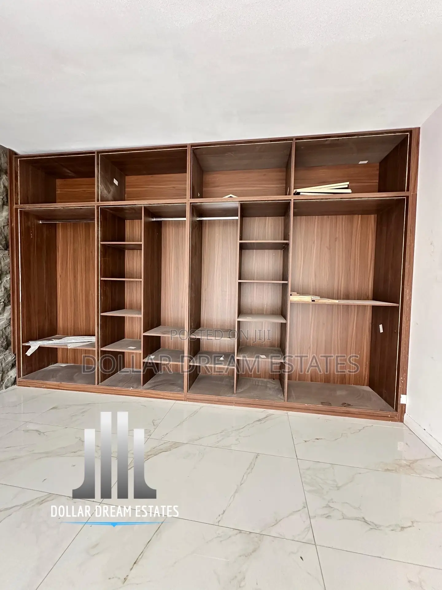 4bdrm House in Adenta for sale