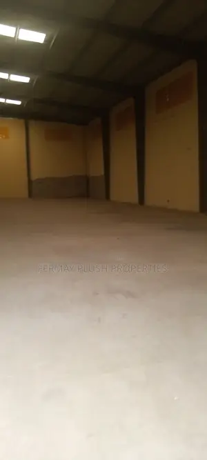 2000 Square Meters Warehouse for Rent in Spintex