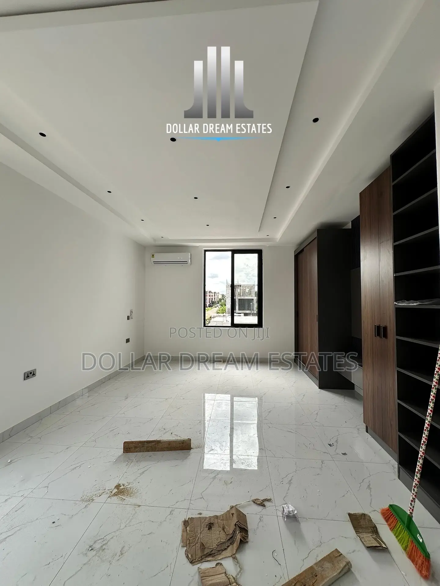 4bdrm House in Adenta for sale