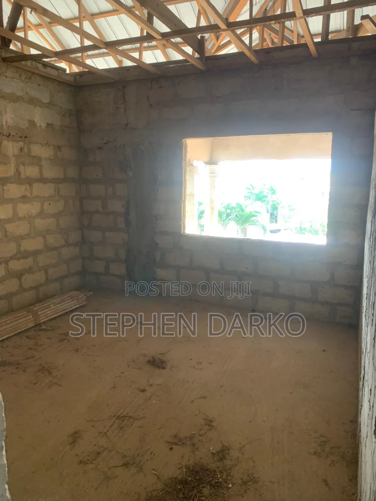 5bdrm House in Steve Estate for sale